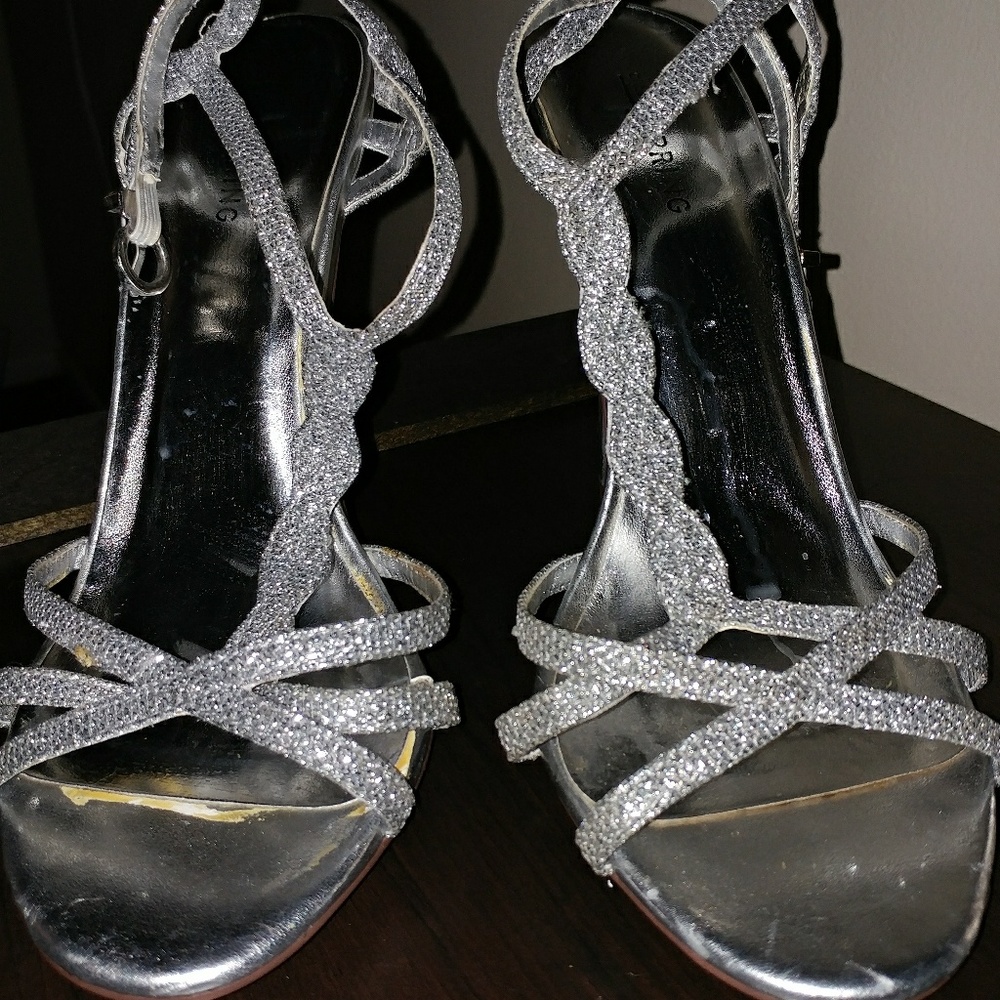 Shoes - Picture 3 of 5
